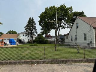 50 Stearns Street, Pawtucket, RI 02861