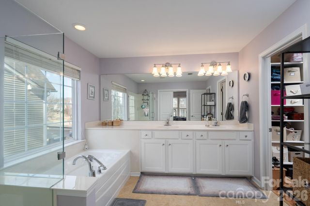 10894 River Oaks Drive NW, Concord, NC 28027