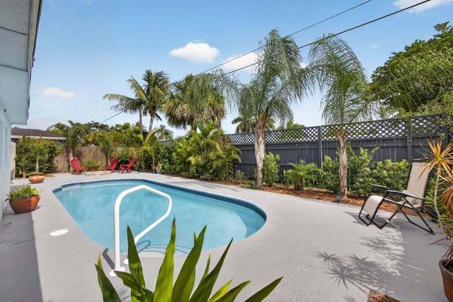 3740 Dunes Road, Cabana Colony, Palm Beach Gardens, FL 33410