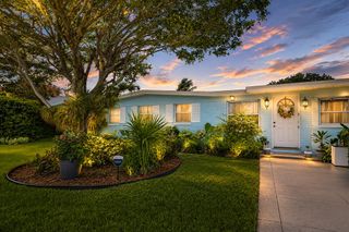 3740 Dunes Road, Cabana Colony, Palm Beach Gardens, FL 33410