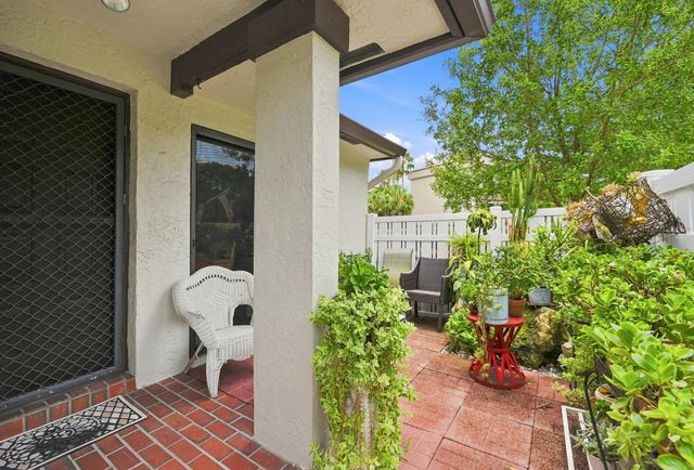 3200 CARAMBOLA Circle S 2580, Coconut Creek, FL 33066