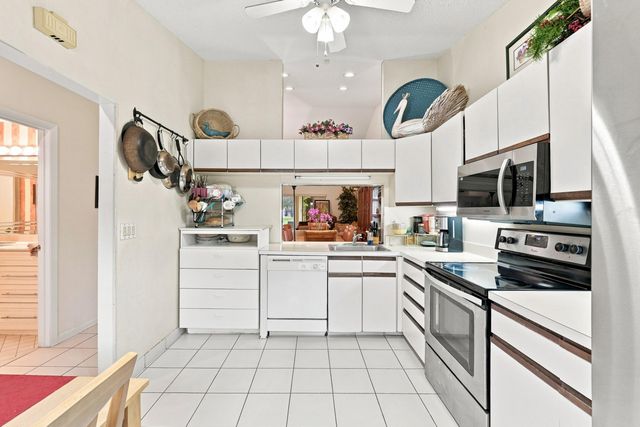 3200 CARAMBOLA Circle S 2580, Coconut Creek, FL 33066