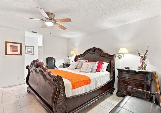 3200 CARAMBOLA Circle S 2580, Coconut Creek, FL 33066