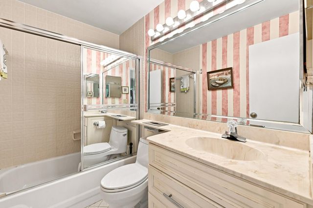 3200 CARAMBOLA Circle S 2580, Coconut Creek, FL 33066