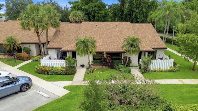 3200 CARAMBOLA Circle S 2580, Coconut Creek, FL 33066