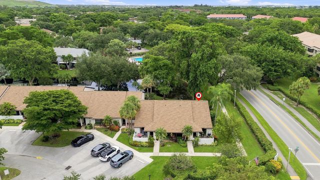 3200 CARAMBOLA Circle S 2580, Coconut Creek, FL 33066