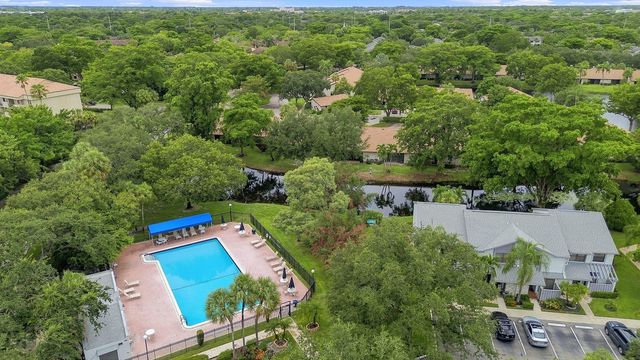 3200 CARAMBOLA Circle S 2580, Coconut Creek, FL 33066