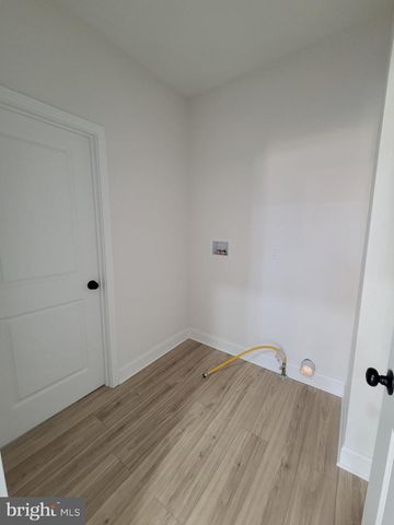 101 HEATHERWOOD DR, Vineland, NJ 08360