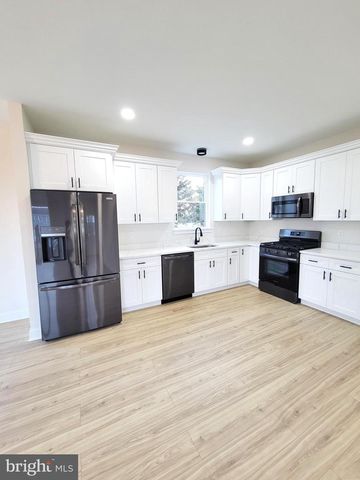 101 HEATHERWOOD DR, Vineland, NJ 08360