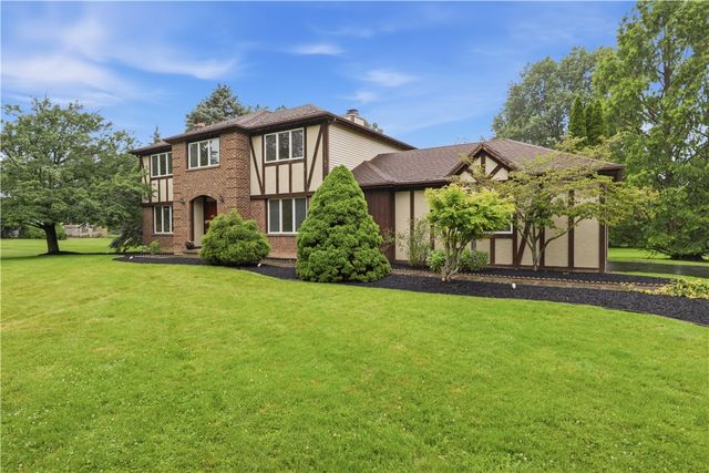 303 Maidstone Drive, Webster, NY 14580
