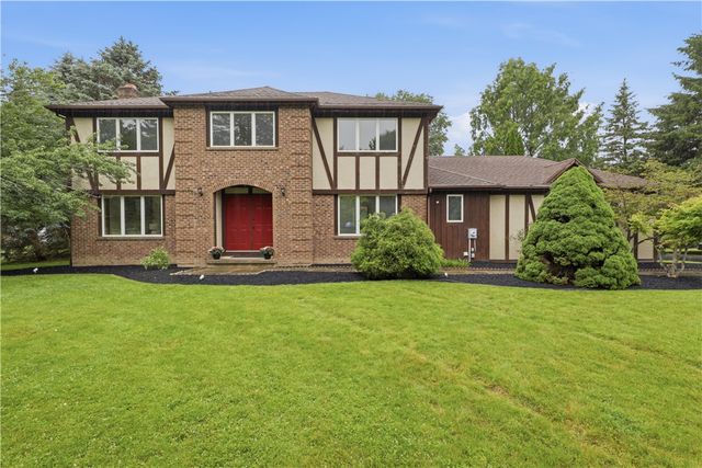 303 Maidstone Drive, Webster, NY 14580