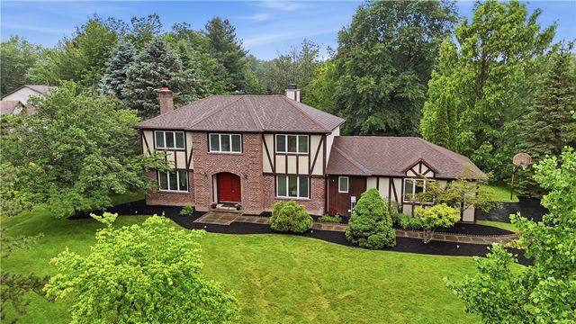 303 Maidstone Drive, Webster, NY 14580