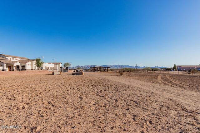 22611 W PATTON Road, Wittmann, AZ 85361