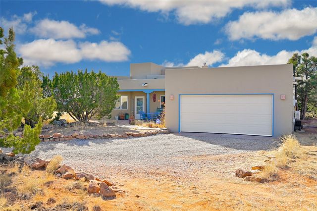 6 Lobo, Santa Fe, NM 87508