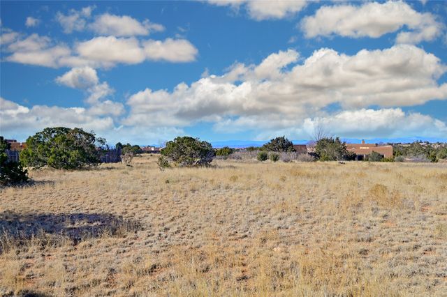 6 Lobo, Santa Fe, NM 87508