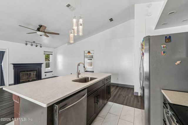 4173 DAVIE Court, Jacksonville, FL 32210