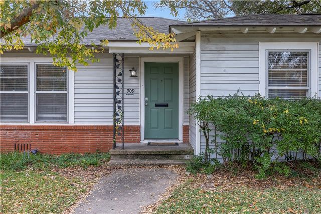 909 Enfield Street, Bryan, TX 77802