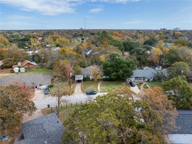 909 Enfield Street, Bryan, TX 77802