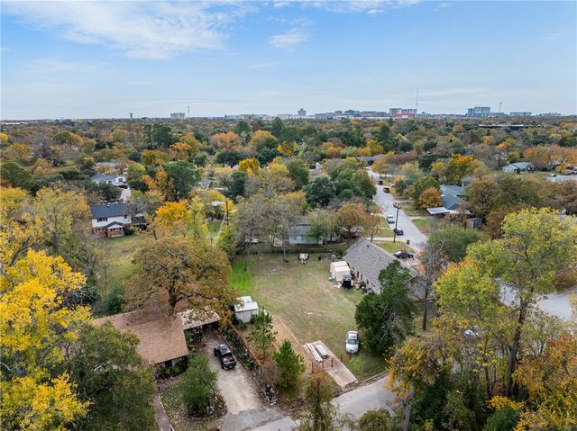 909 Enfield Street, Bryan, TX 77802