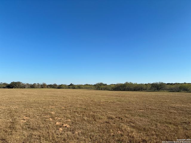 413 BATEY RD, Seguin, TX 78155