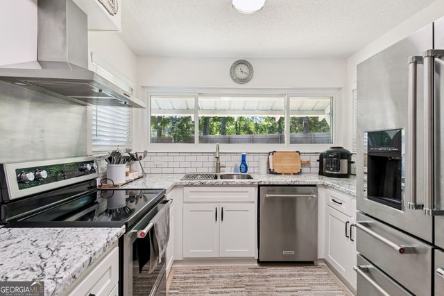 115 Pineneedle Court, Kingsland, GA 31548