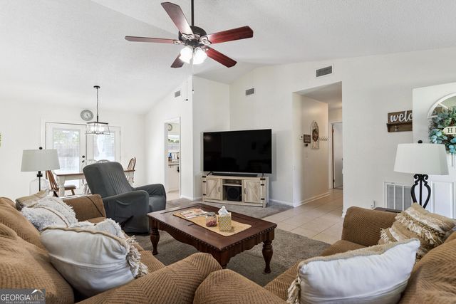115 Pineneedle Court, Kingsland, GA 31548