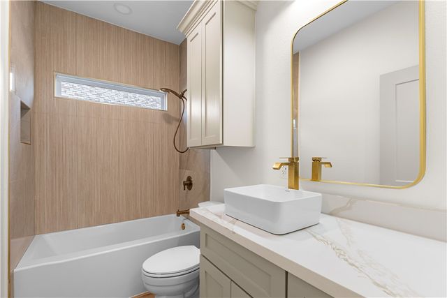 2911 Alice Lane, Kingsville, TX 78363