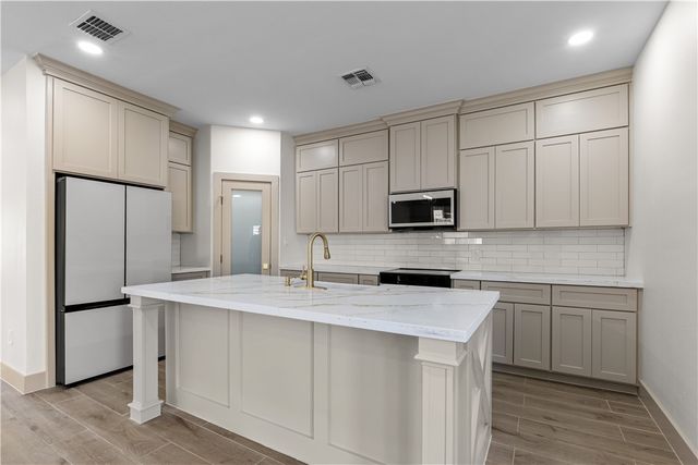 2911 Alice Lane, Kingsville, TX 78363