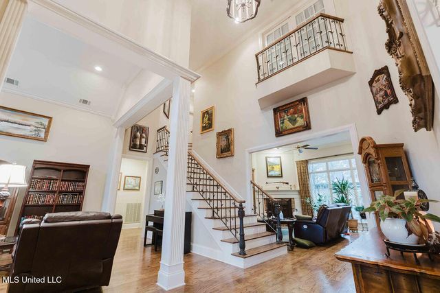 101 Summer Lake Drive, Ridgeland, MS 39157