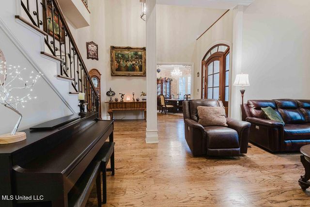 101 Summer Lake Drive, Ridgeland, MS 39157