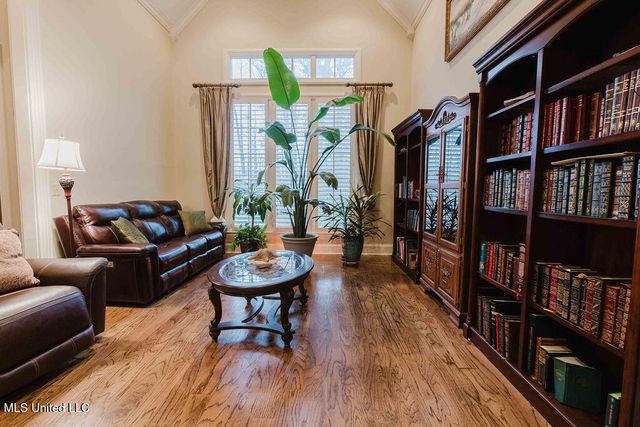 101 Summer Lake Drive, Ridgeland, MS 39157