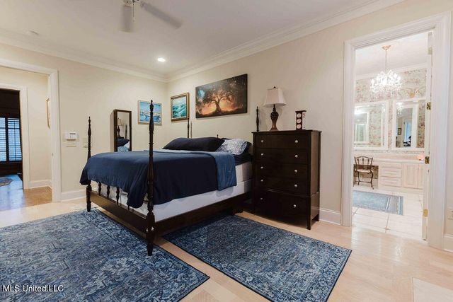 101 Summer Lake Drive, Ridgeland, MS 39157