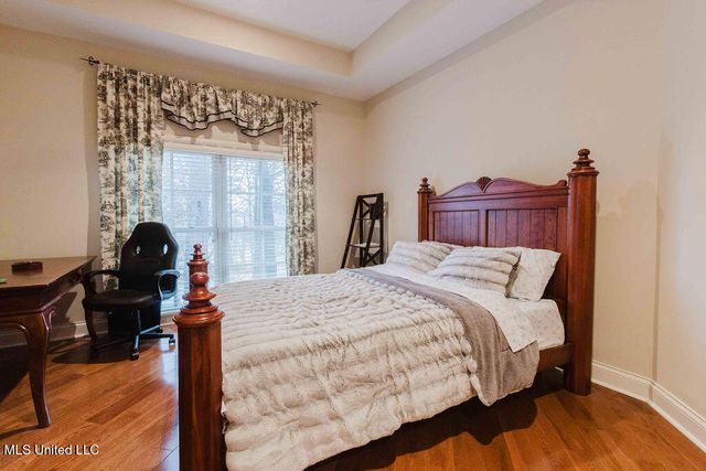 101 Summer Lake Drive, Ridgeland, MS 39157