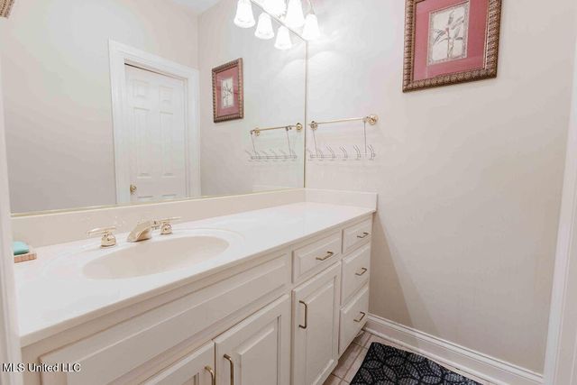 101 Summer Lake Drive, Ridgeland, MS 39157