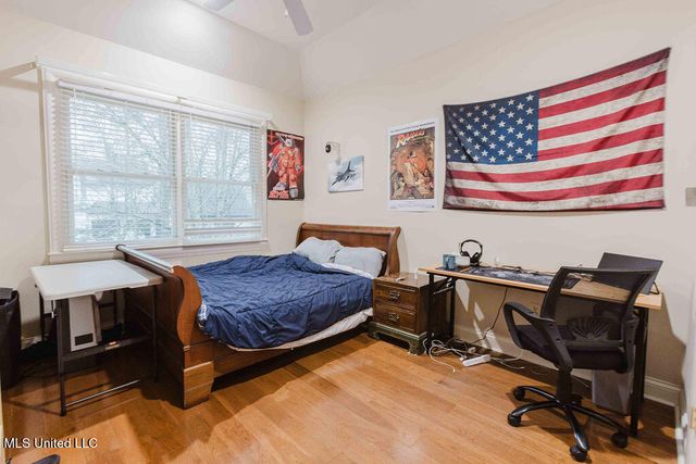 101 Summer Lake Drive, Ridgeland, MS 39157