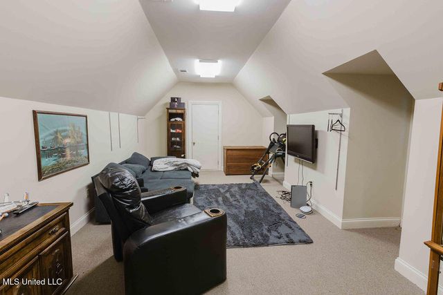 101 Summer Lake Drive, Ridgeland, MS 39157