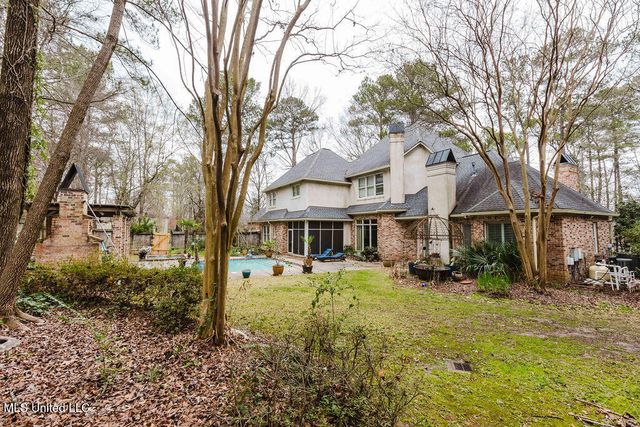 101 Summer Lake Drive, Ridgeland, MS 39157