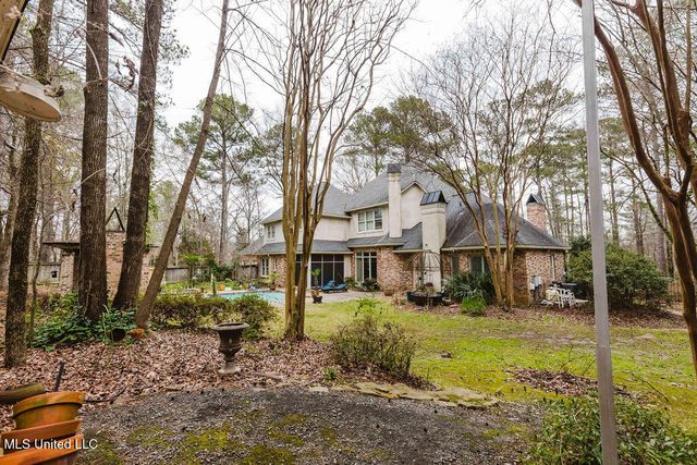 101 Summer Lake Drive, Ridgeland, MS 39157