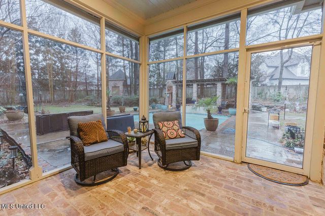 101 Summer Lake Drive, Ridgeland, MS 39157