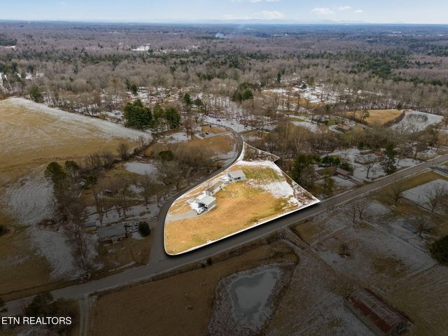 106 Oak Hill Drive, Jamestown, TN 38556