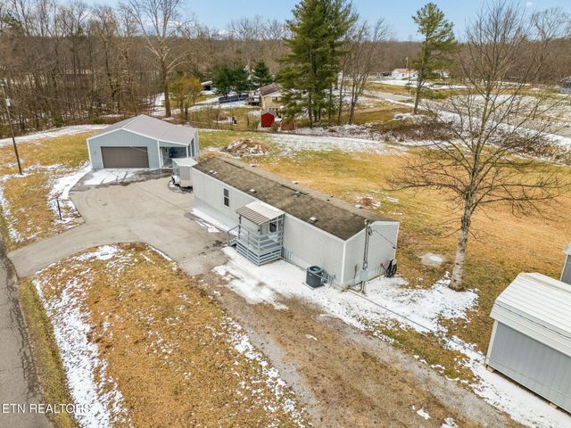 106 Oak Hill Drive, Jamestown, TN 38556