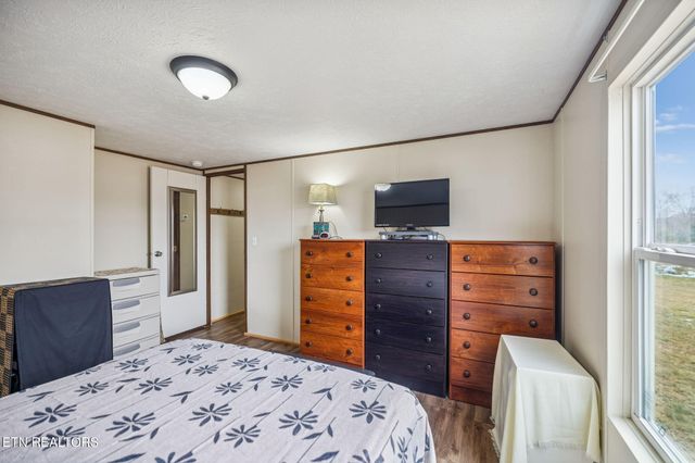 106 Oak Hill Drive, Jamestown, TN 38556