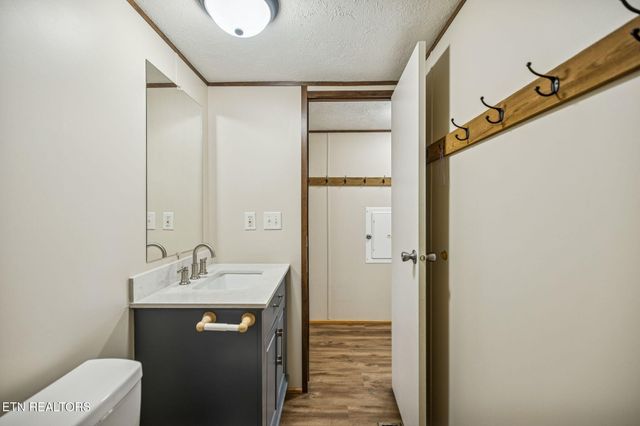 106 Oak Hill Drive, Jamestown, TN 38556