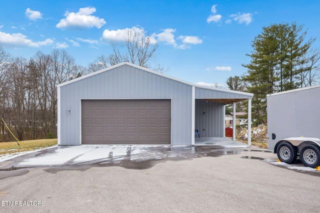 106 Oak Hill Drive, Jamestown, TN 38556