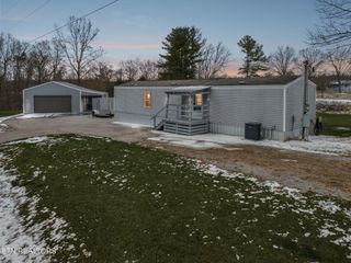 106 Oak Hill Drive, Jamestown, TN 38556