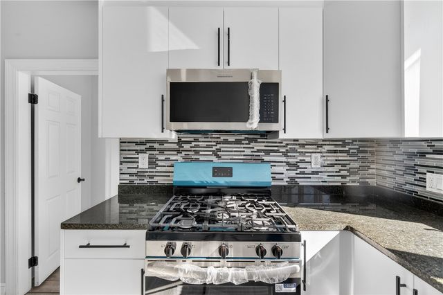 68 Touro Street, Providence, RI 02904