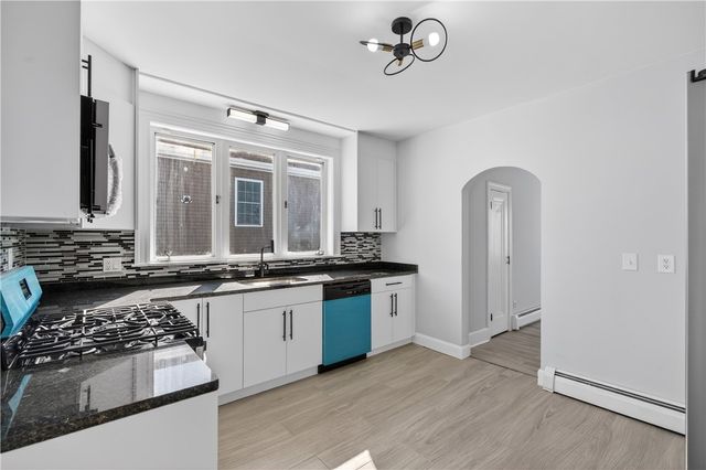 68 Touro Street, Providence, RI 02904