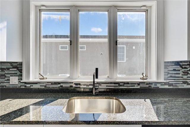 68 Touro Street, Providence, RI 02904