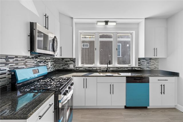 68 Touro Street, Providence, RI 02904