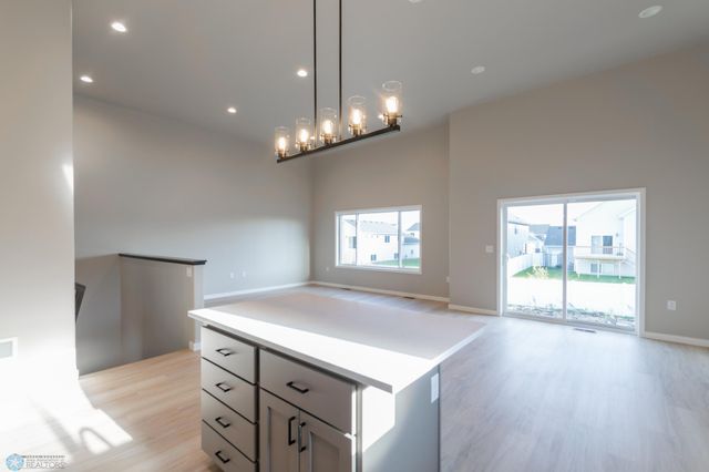 1149 60th Avenue W, West Fargo, ND 58078